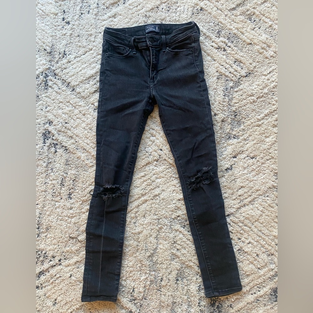 Abercrombie & Fitch Distressed Harper Super Skinny Jean